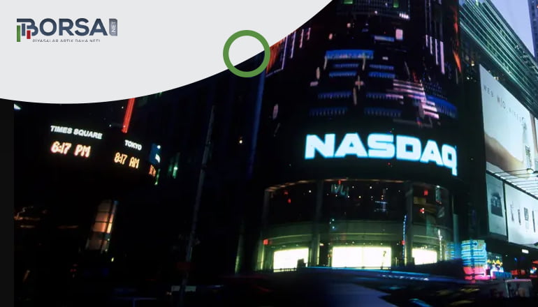 Nasdaq ve S&P 500 teknoloji hisselerinin sürüklediği düşüşle Cuma günü düştü.